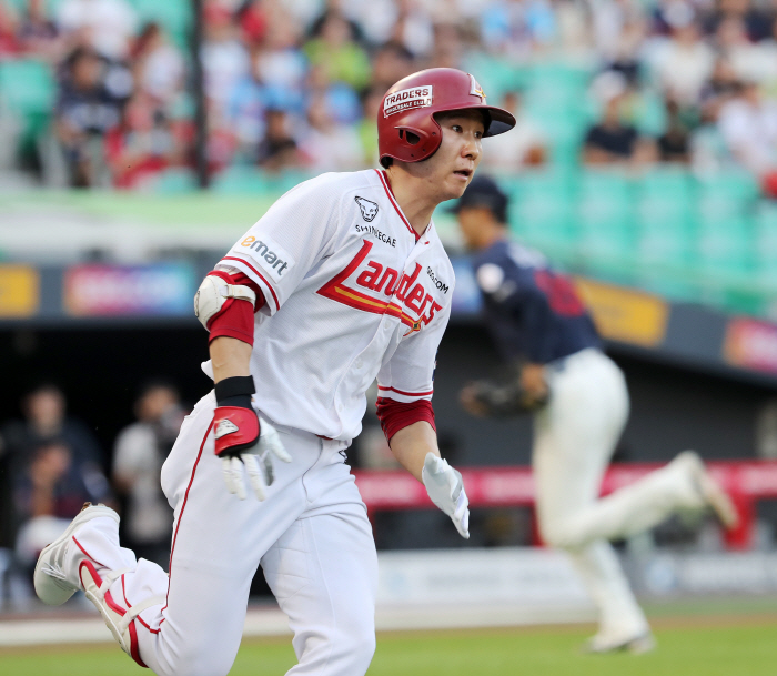 Kim Kwang-hyun lost 5 runs →'Lotte Killer' Park Sung-han flew!→The back door of the steel wall! SSG's 4th consecutive win, Lotte's 9th place drop 