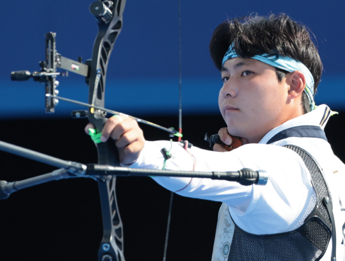 Lee Woo-suk scored 10 points for all six shots in the final, and the gold medal for the Paris Olympics was 'Destiny'