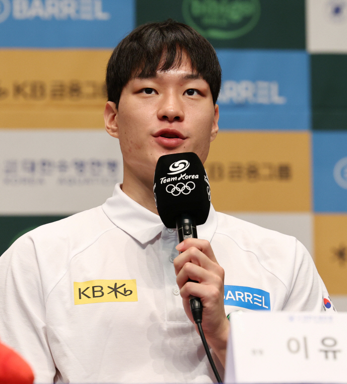 'Lee Yu-yeon X Kim Young-hyun, I believe in you!' Hwang Sun-woo's 800-meter relay preliminary round begins with his first ever medal-great challenge 