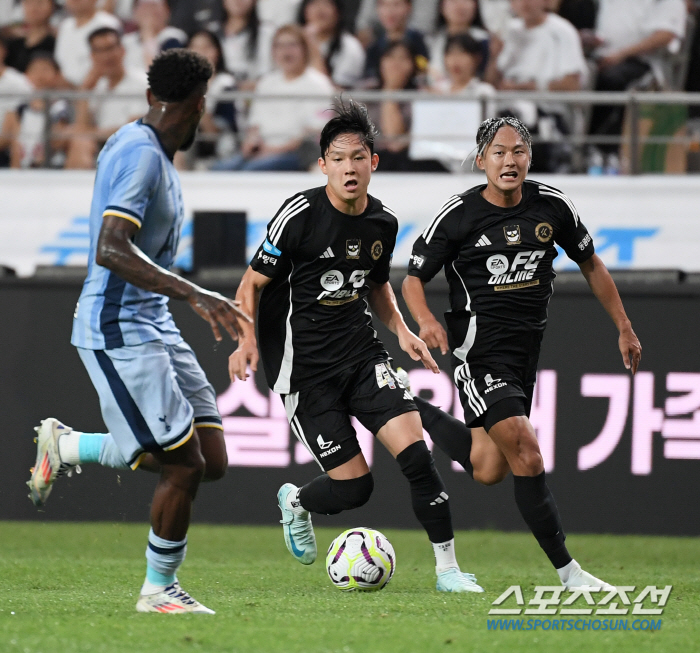 'I'm Yang Minhyuk!' Crazy dribbling → Royal ostracized Turn, a spectacular initiation ceremony ahead of joining Tottenham