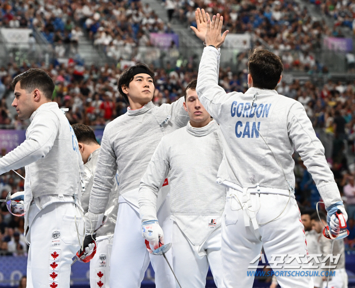 'New Avengers' 45-33 win over Canada to advance to the semifinals easily! He did well for the first time in three consecutive losses