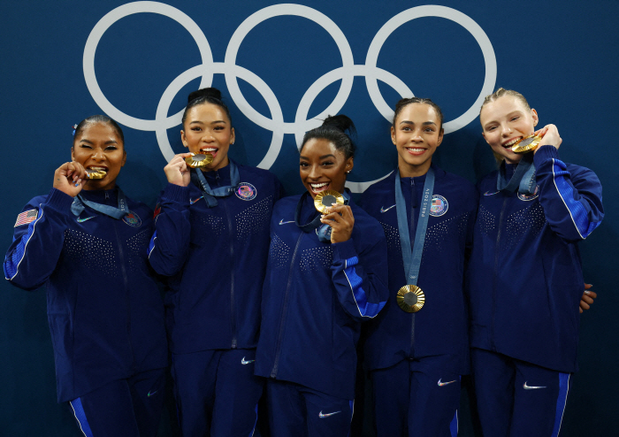 '4 gold medals → mental breakdown' US Simone Biles' spectacular return to the Olympics for the fifth time '5 gold medals started'