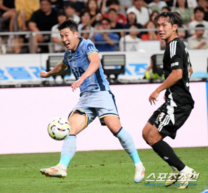 'Goal' Son Heung-min showcase → Yang Min-hyuk's ecstatic first line'Korean soccer pride UP' Tottenham beat Team K League 4-3'Sweat'