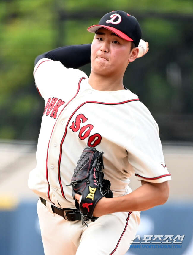 'Shim Jun-seok is a 20-year-old big right-hander with a small risk' U.S. media praised Miami ace for recruiting...What about Go Woo Seok and rice?