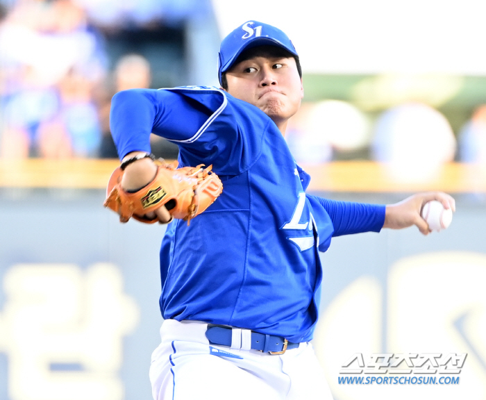 The third 'LG Killer' didn't work. Oh Ji-hwan gave up six runs in 4.1 innings after being hit by a two-run shot. ERA 0.00 → 3.52 