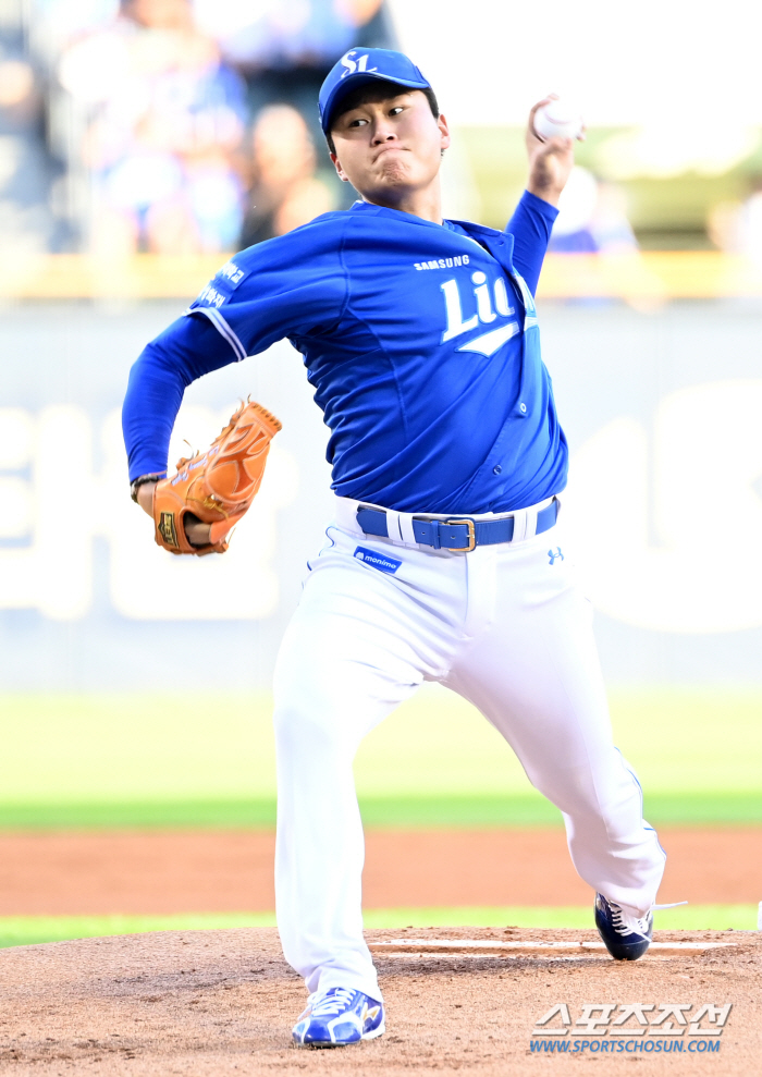 The third 'LG Killer' didn't work. Oh Ji-hwan gave up six runs in 4.1 innings after being hit by a two-run shot. ERA 0.00 → 3.52 