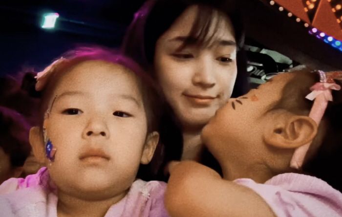 Yulhee met her three childrenan affectionate date