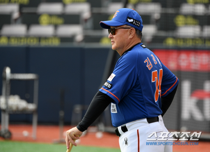 'Good, you're doing well' The atmosphere of Hanwha training is the best for 5 consecutive wins...Manager Kim Kyung-moon praised the players indefinitely