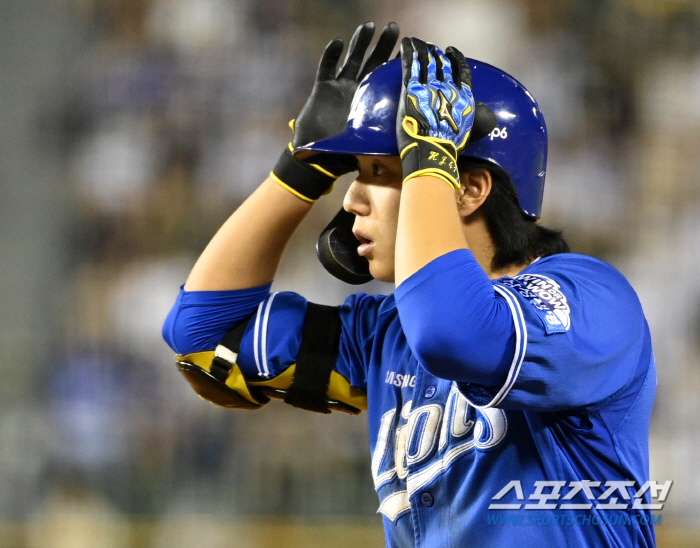 'We made a bet in August, but we lost on the first day...' The winning series against Samsung and LG without allowing four hits and two RBIs for the prospective Sangmu  Baek Jung-hyun 6.2 innings. It's the 2nd game again. 