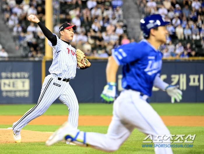 'We made a bet in August, but we lost on the first day...' The winning series against Samsung and LG without allowing four hits and two RBIs for the prospective Sangmu  Baek Jung-hyun 6.2 innings. It's the 2nd game again. 