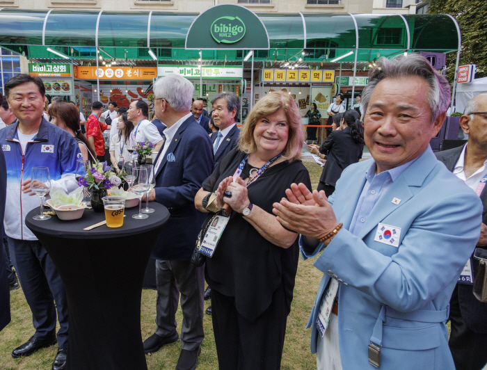 Chairman Lee Ki-heung'The reason for exceeding the medal goal in Paris is that the team work X atmosphere...No one knows how far we'll go.'