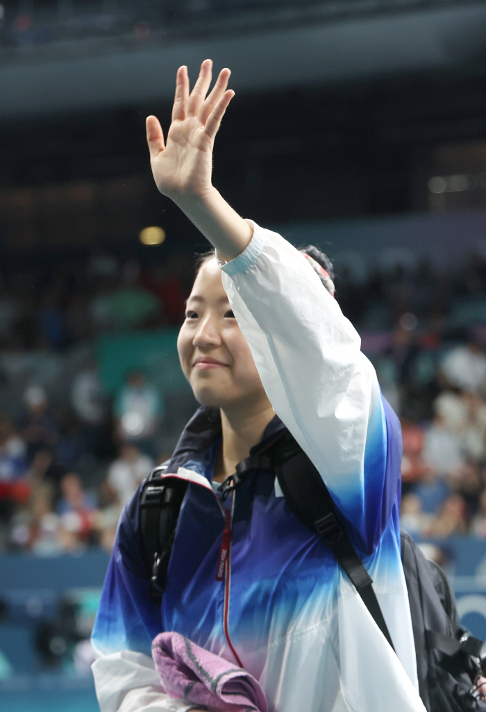 'Gold medal is the world class''Greatest Quarter-Four Quarter-Final Pedigree'Shin Yubin's Wall Clones