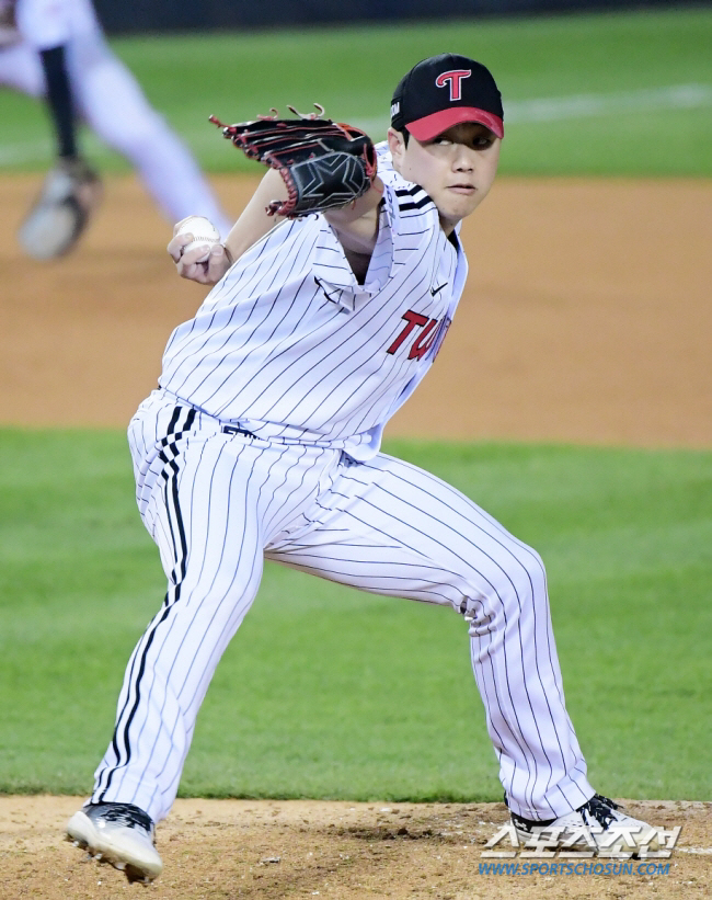 'Yum Liang bet on August.' What about the unstable bullpen. Kim Jin-sung → Park Myung-geun → Ham Deok-ju bullpen reliever will return 