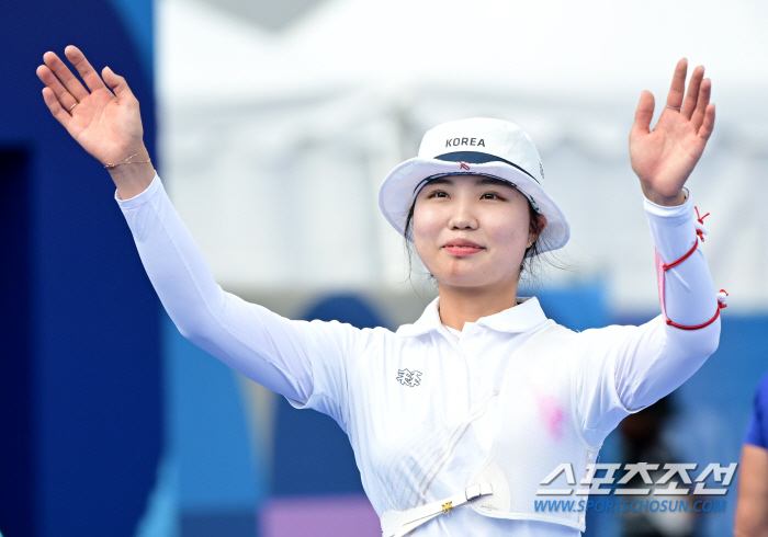 Nam Soo-hyun goes to the semifinals with a great reverse show, and all the Korean girls advance to the semifinals! Silver, copper secured 'I can see a sweep'