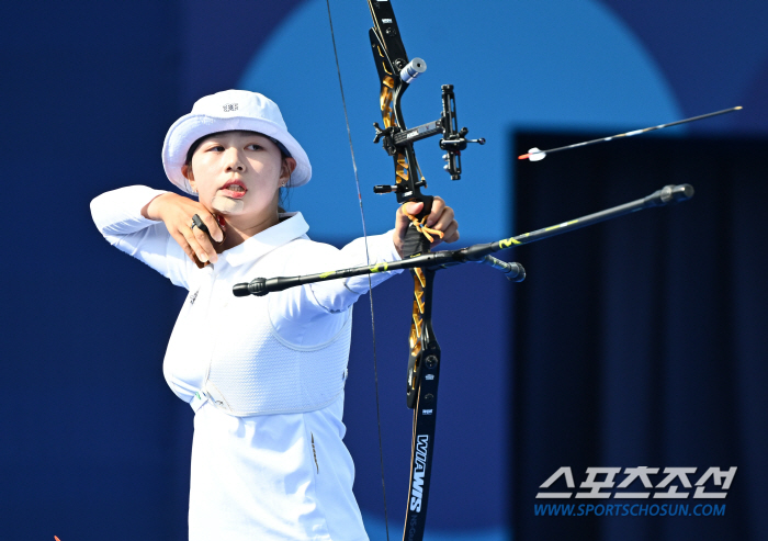 Nam Soo-hyun goes to the semifinals with a great reverse show, and all the Korean girls advance to the semifinals! Silver, copper secured 'I can see a sweep'