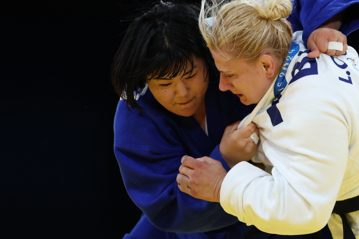  Women's Judo's Most Weighted Sign Kim Ha-yoon Wins Bronze Medal in 24 years