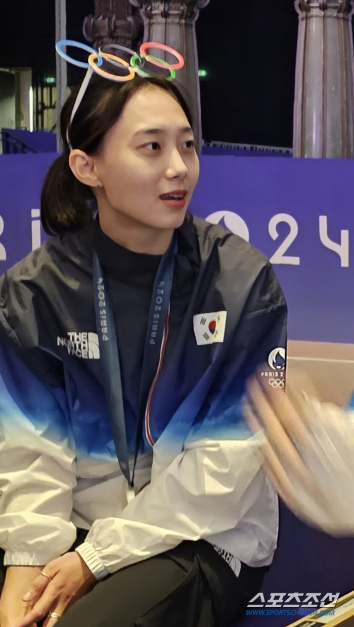 'Daddy, I've already won two Olympic medals!' '女 Penners'Yoon Ji-soo → A message to 父 coach Yoon Hak-gil 