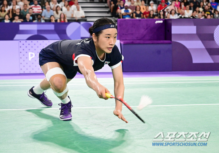 Only one win up to '金' Ahn Se-young, the world's No. 1 player, secured a silver medal by catching Tunjung! Olympic medal in 女 singles for the first time in 28 years...I can see the Grand Slam, too. 