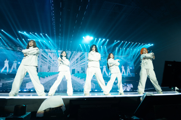  'I'm the Top, Super Lady' (G)I-DLE's World Tour, Fever that blew away the tropical night → Reaffirms the status of K-pop representative group