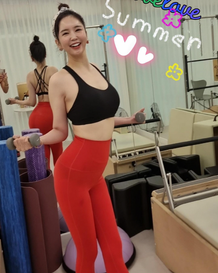 Jang Young-ran, you lost 5kg and became bold..an unconventional leggings figure