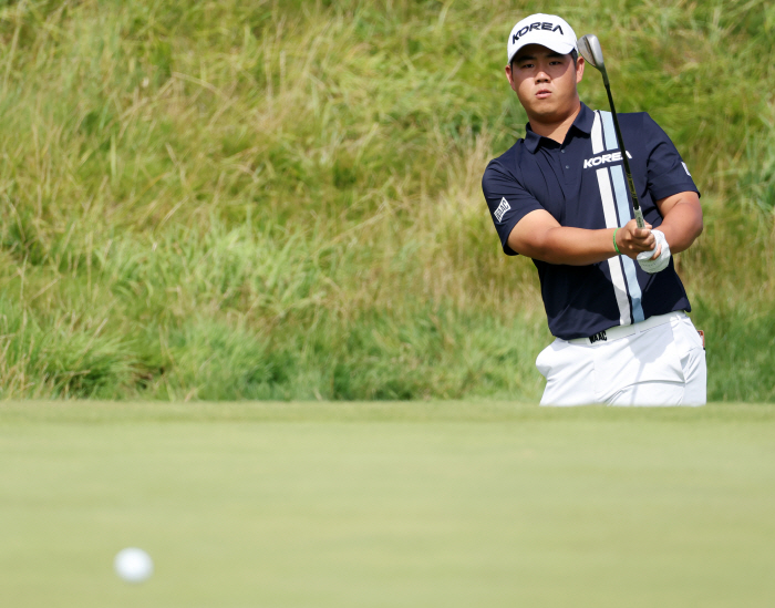 'I know why Son Heung-min is crying' Kim Joo-hyung ranked 8th in men's golf record'World No. 1' Scheffler Gold Medal