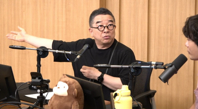 '67-year-old' Kim Soo-chul, secret to his young voice? 'I quit drinking and smoking at 40 years old' (Cultwo Show) 