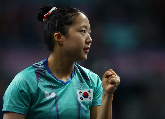 'Cheering Fairy Shin Yu-bin''One Team'Han Women's Table Tennis, Sweden 3-0!to the semifinals for the first time in 12 years