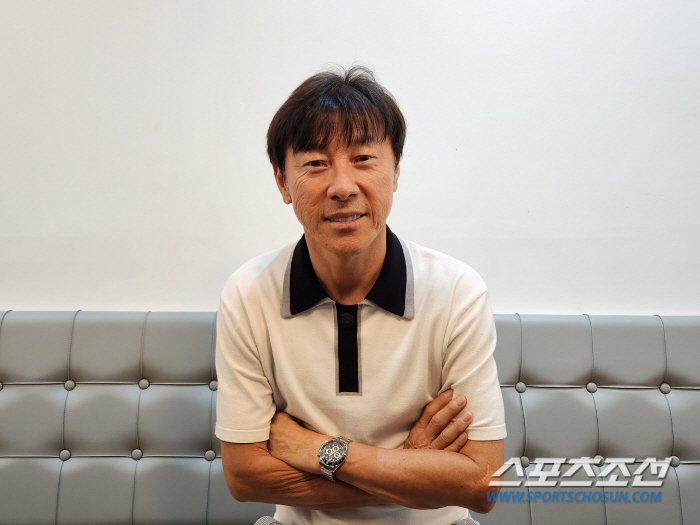  Yeom Ki-hoon, who came out of the well, joined Shin Tae-yong as Indonesia's offensive coach