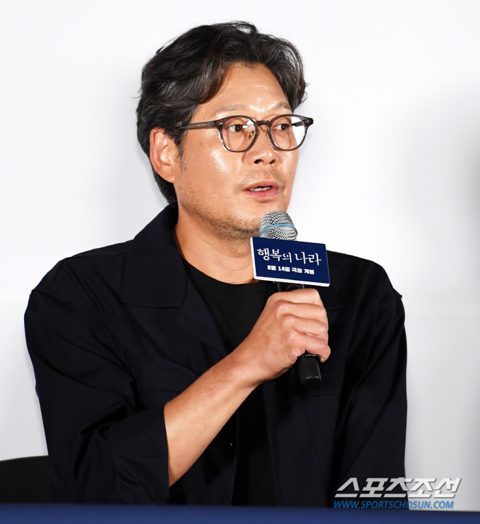  Yoo Jae-myung 'Answering the reporters' questions seriously'