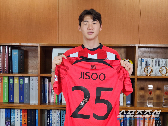 'Thomas Frank Praise → Ready to play in the first team'Expectations for Kim Ji-soo, 'Advancing toward EPL debut'