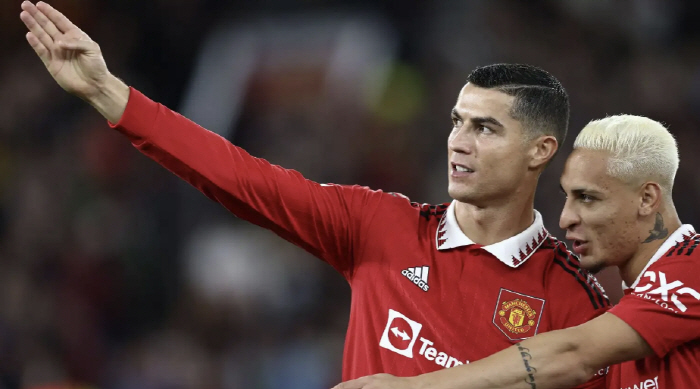 'Awesome' Ronaldo saves Manchester United...'The Worst Recruitment Ever' 150 Billion Man Finally Appears →'I'm willing to sell even if I lose money'