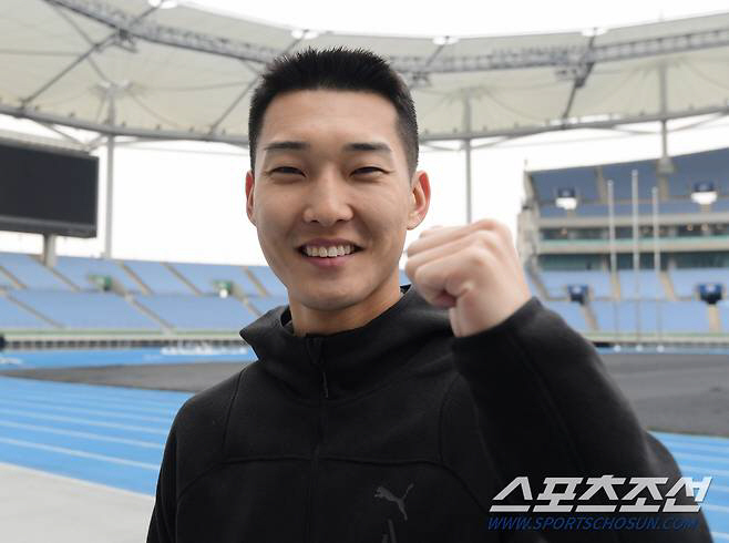 'Korea Track & Field's first medal attempt!' Woo Sang-hyuk's Showtime begins 