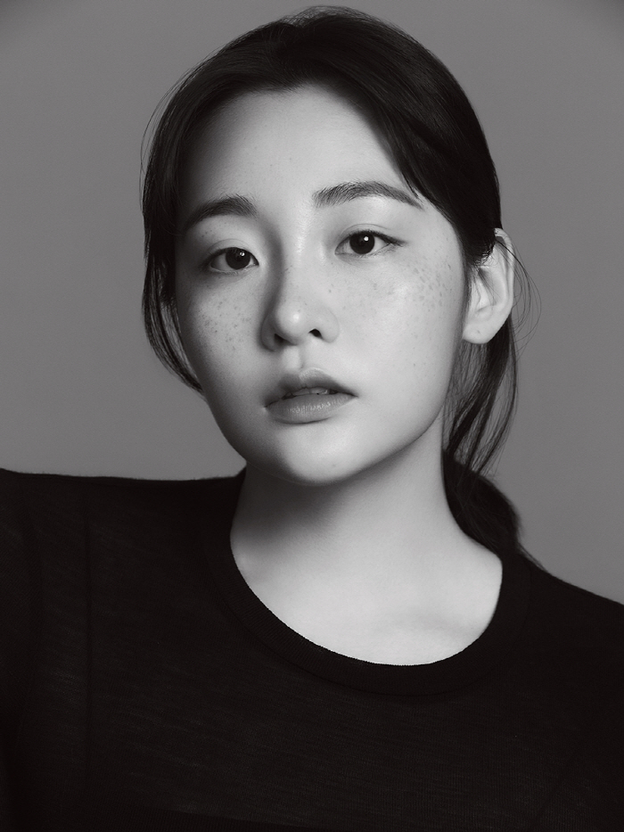  'Pachinko' Kim Min-ha signs an exclusive contract with Snow Company