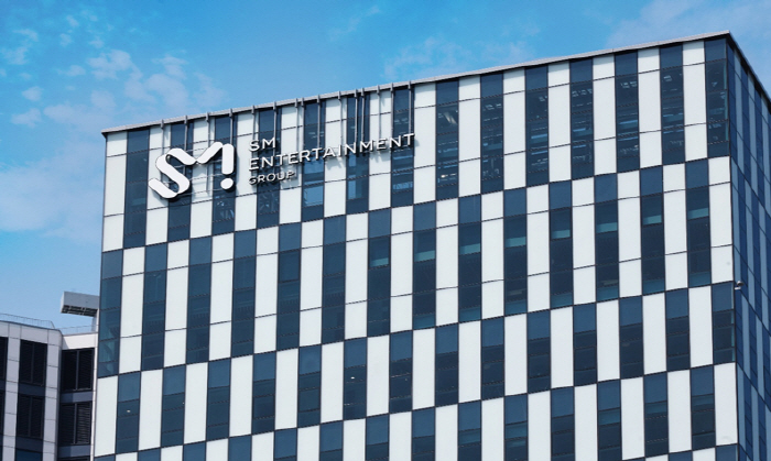  SM's consolidated sales in Q2 increased by 6% year-on-year to KRW 253.9 billion