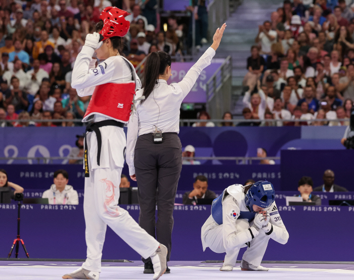 'Crazy! Kim Yu-jin' Taekwondo 女 No. 1 in the 57kg class → 'Secure the 銀!' 