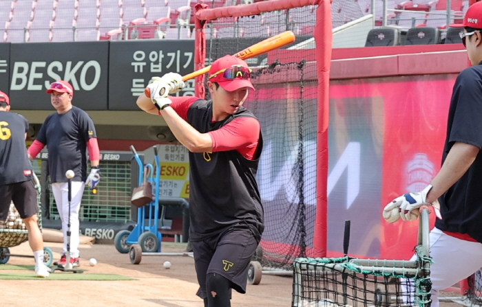 KIA, 'Second Daughter maternity leave' Instead of Park Chan-ho, 106th rookie shortstop call-up...'I'm strong against SEUNGMIN'