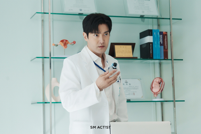  Choi Siwon, the master of 'personality 甲' characters, DNA Rubber'Expectation for 'Good acting'↑