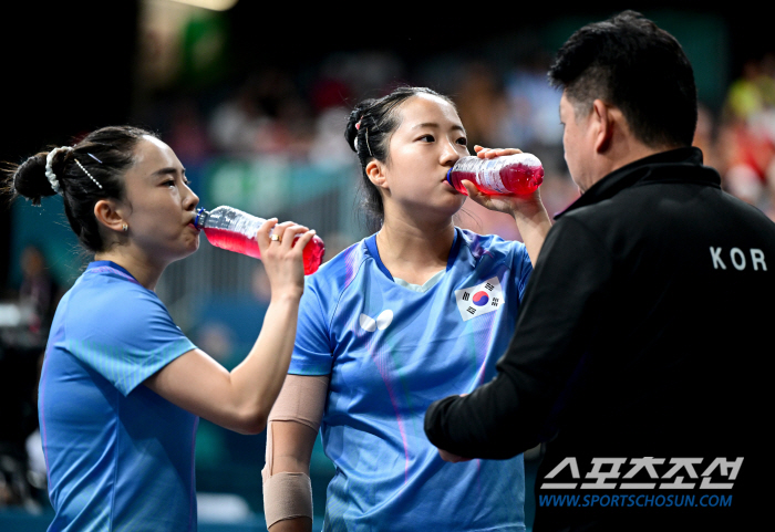  'Bronze match against Germany' Korean women's table tennis'Youngest on top'Shin Yu-bin'Last Olympic Games, finish with a great medal'