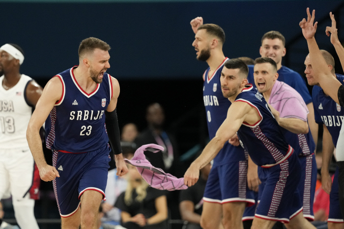 Phew, I thought I was going to lose.' The U.S. Dream Team won the semi-final against Serbia with Curry 36 points'...a final clash with France