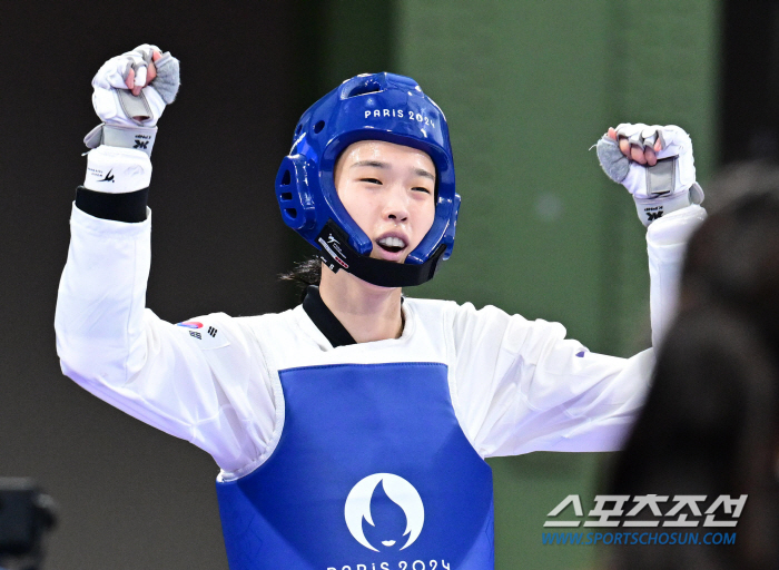 'World's 24th Unexpected Drama'Kim Yu-jin's 女 Taekwondo 57kg class Friday for the first time in 16 years!13 gold medals are the most ever in Korea 