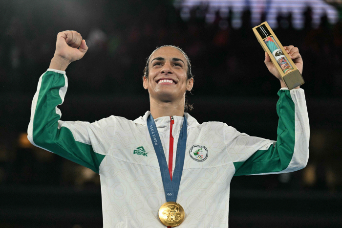  'Others' criticism drove gold medal' Gender Controversy 女 boxing caliphate rages after winning gold medal