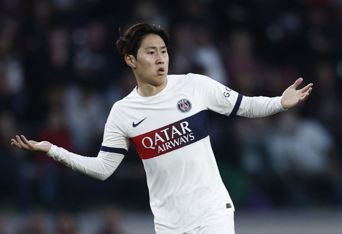 Ronaldo-level salary  Neymar-level transfer fee? 'Son Heung-min-Kim Min-jae Refuses' Lee Kang-in, Saudi temptation hits...'Preparation of the highest salary  super-large transfer fee'