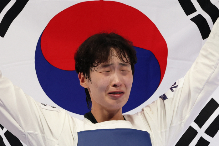 'Very Valuable Bronze Medal'Last Dance'''Taekwon Sign'Lee Da-bin'This is the Mazima Olympics, and I have no regrets'