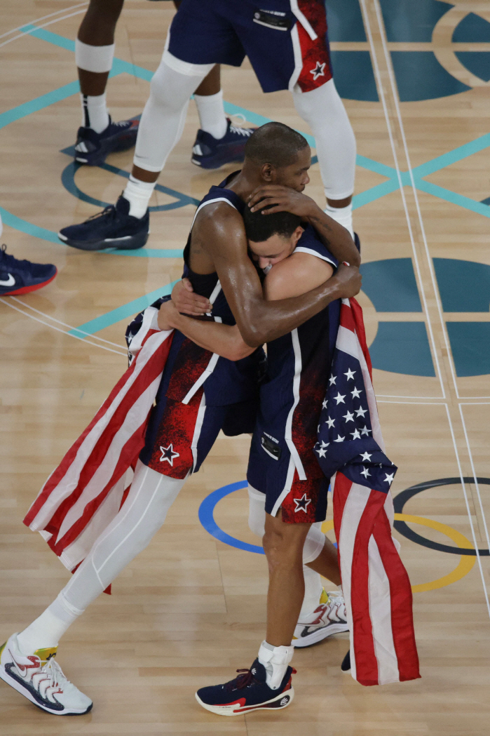 LeBron's national team is retiring! What is the U.S. roster for the LA Olympics 4 years later? 'Anthony Edwards, Zion to lead the national team' a list of 12 expected players