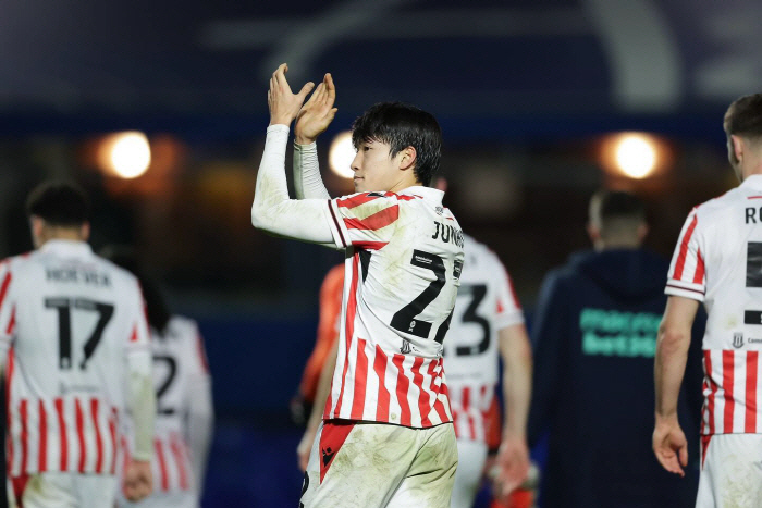 King of Stoke, I call you in London! Will Bae Jun-ho be able to enter the EPL...Interested clubs appear →'The club still plans to keep it'