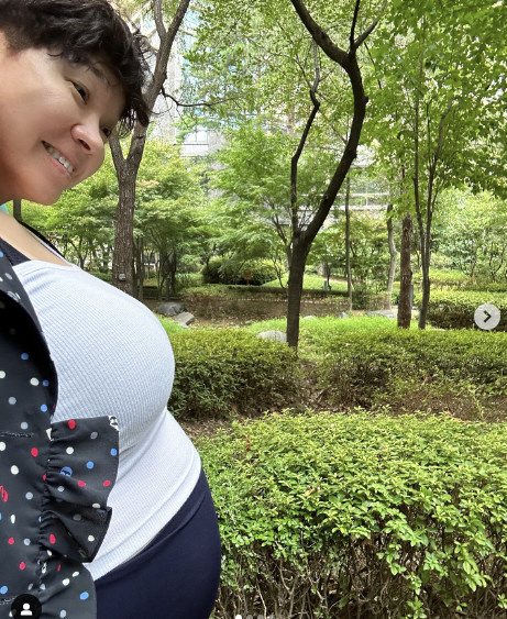 ''Park Soo-hong ♥' Kim Daye said she gained 25kg after being pregnant, but her full-term belly rose even higher. 'Amazing'