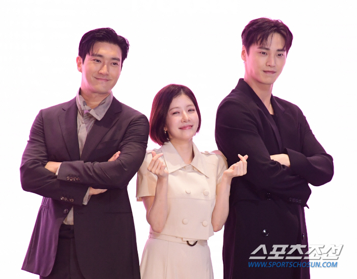  Jeong Inseon 'Choi Siwon - Lee Taehwan between two cool guys '