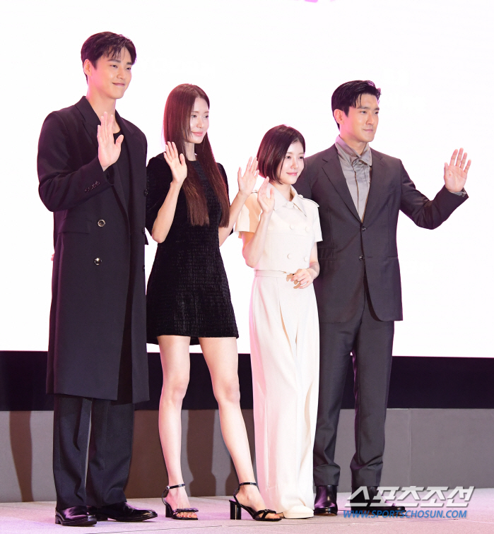  Lee Taehwan, Jung Yujin, Jeong Inseon, Choi Siwon 'Good match for you'