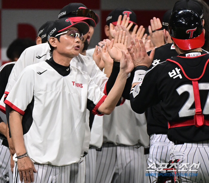 It was only 5 wins and 14 losses. She also broke the jinx on Tuesday, showing a bright smile and cunning ability for the team to manage the crisis in the ninth inning.'