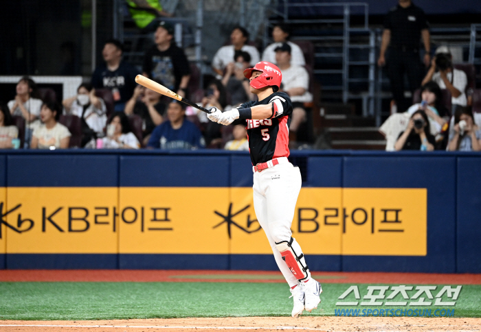 KIA called 'Kim Do-young's youngest  minimum game 30-30' National Liberation Day long live KIA, Kiwoom 121 green onion 'Winning Series' 